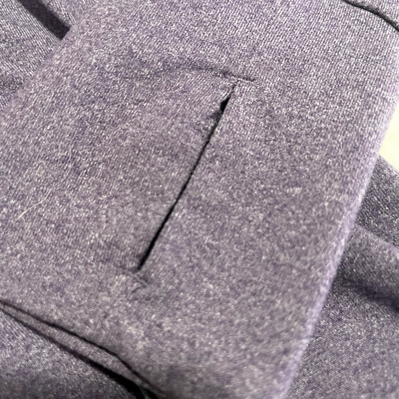 ROAD RUNNER SPORTS Long-Sleeve Ponytail Hood Pullover Running Top Womens M EUC! - Picture 5 of 9